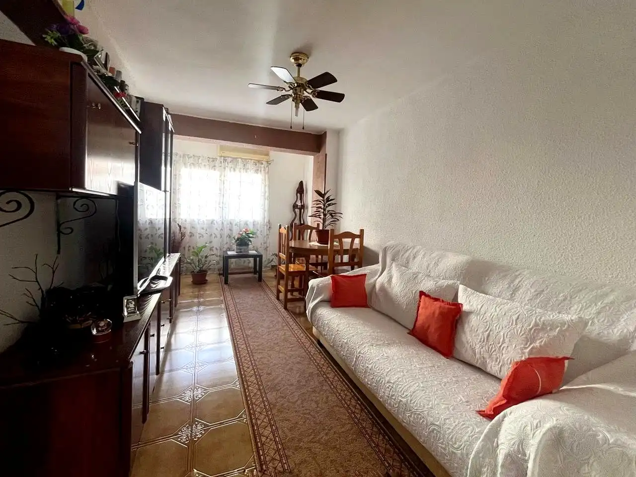 Sala d'estar de Pis en venda en Utebo amb Aire condicionat i Moblat