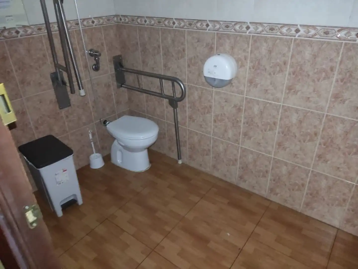Gewerbefläche zum Verkauf in Avenida Emilio Lemos, imagen 3