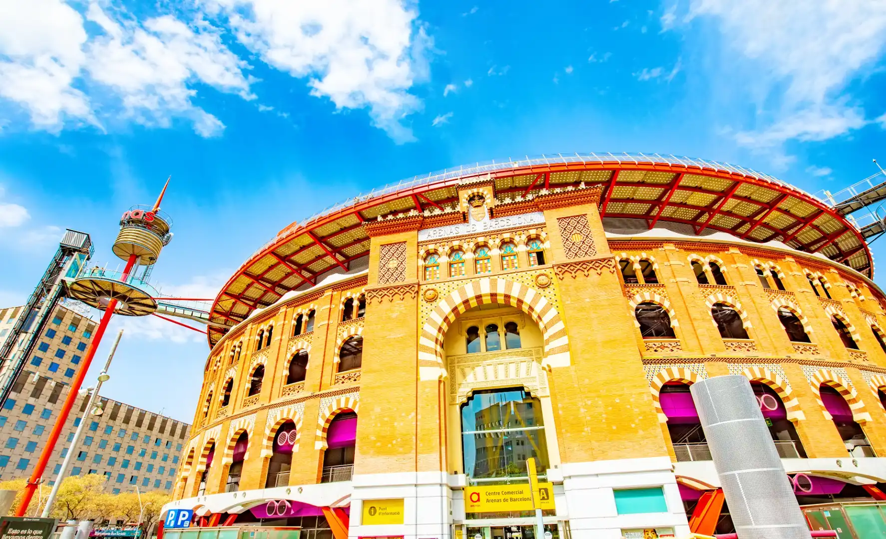 Vista exterior de Piso en venta en Barcelona con Calefacción, Parquet y Horno