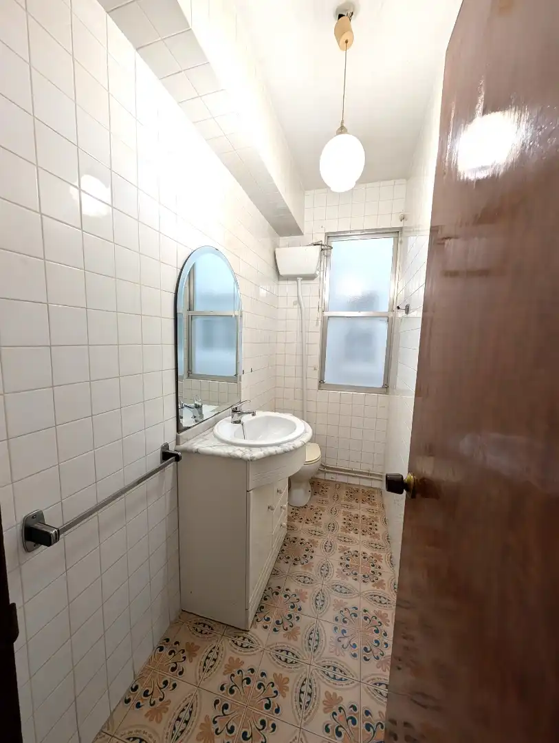 Bathroom of Flat for sale in Narón