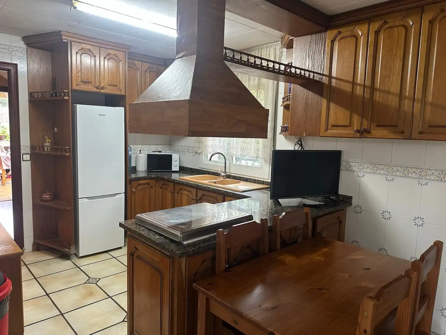 Cuina de Casa o xalet en venda en Argentona amb Calefacció, Jardí privat i Moblat