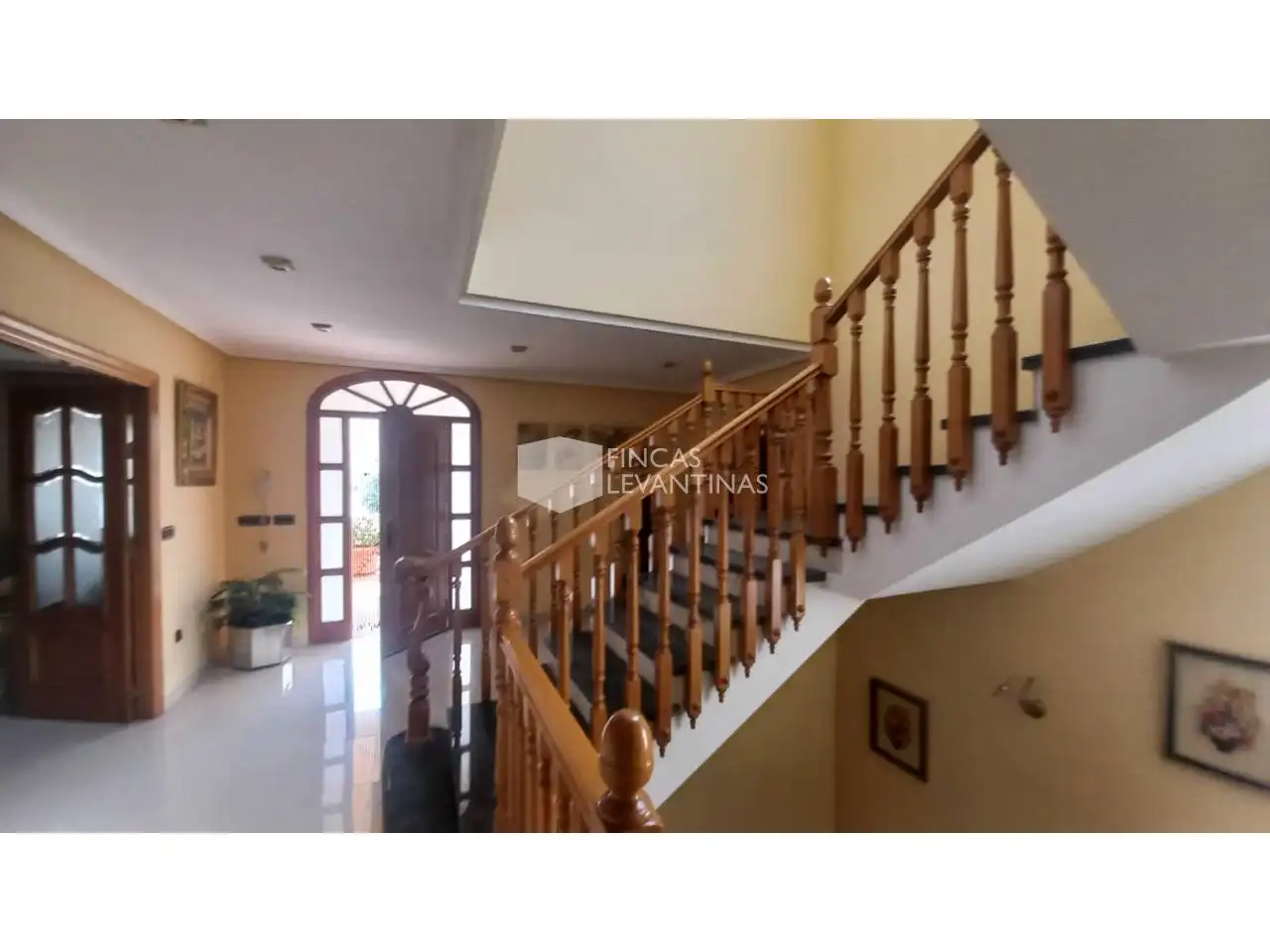 Casa o xalet en venda en San Vicente del Raspeig / Sant Vicent del Raspeig amb Aire condicionat, Jardí privat i Terrassa