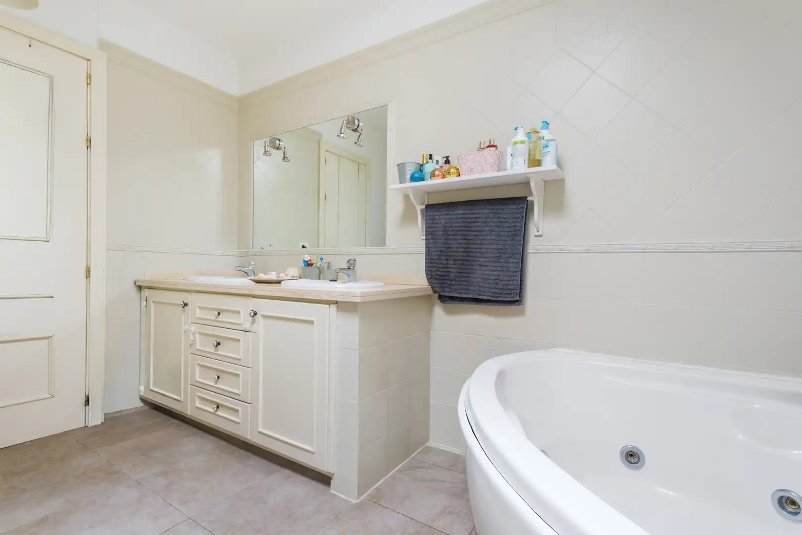 Baño de Casa o chalet en venta en San Cristóbal de la Laguna con Calefacción, Jardín privado y Parquet