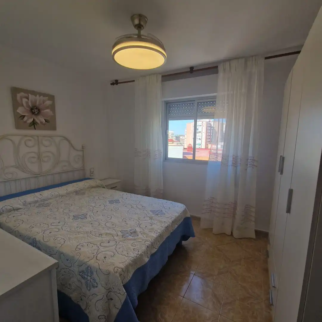 Schlafzimmer von Wohnung zur Miete in Málaga mit Möbliert