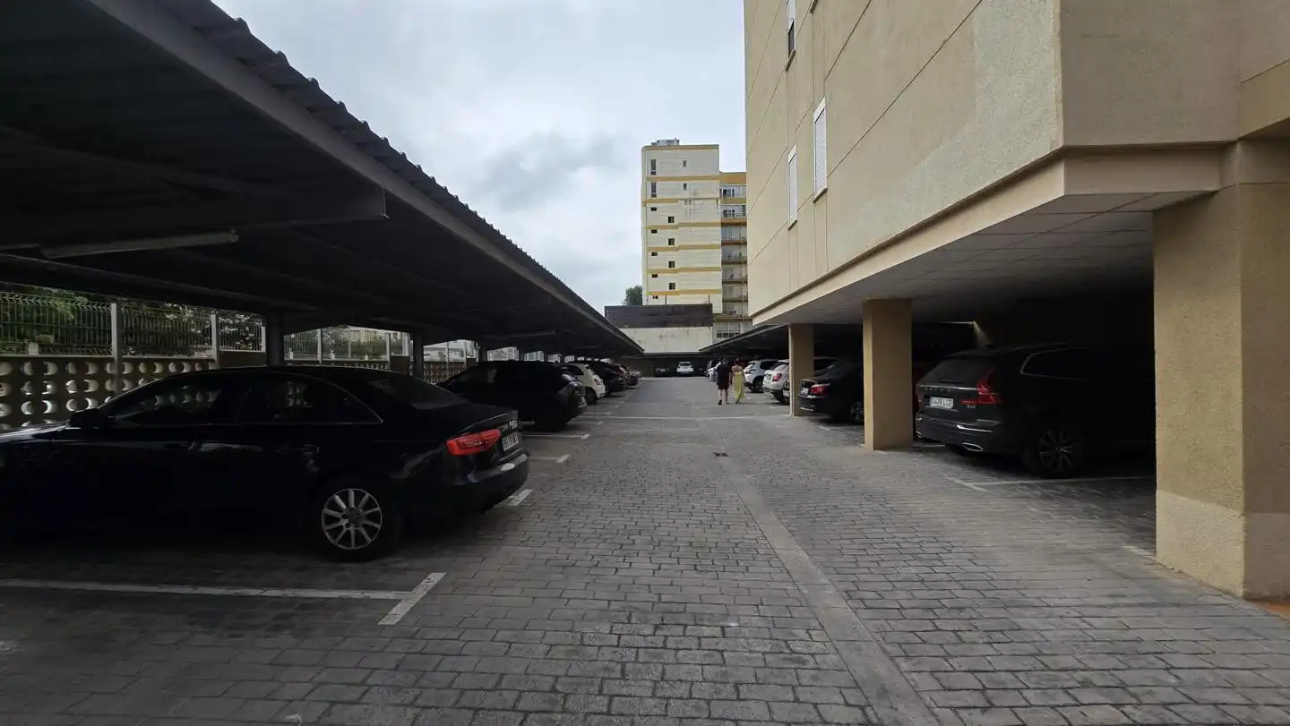 Parking de Apartamento de alquiler en Gandia con Terraza, Amueblado y Piscina comunitaria