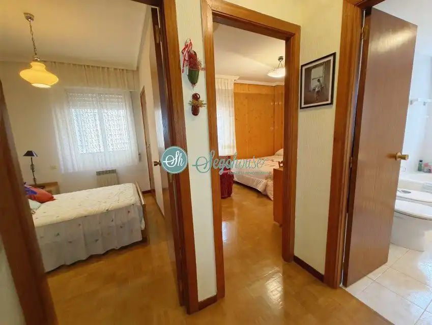 Bedroom of Flat for sale in Segovia  with Heating, Parquet flooring and Terrace