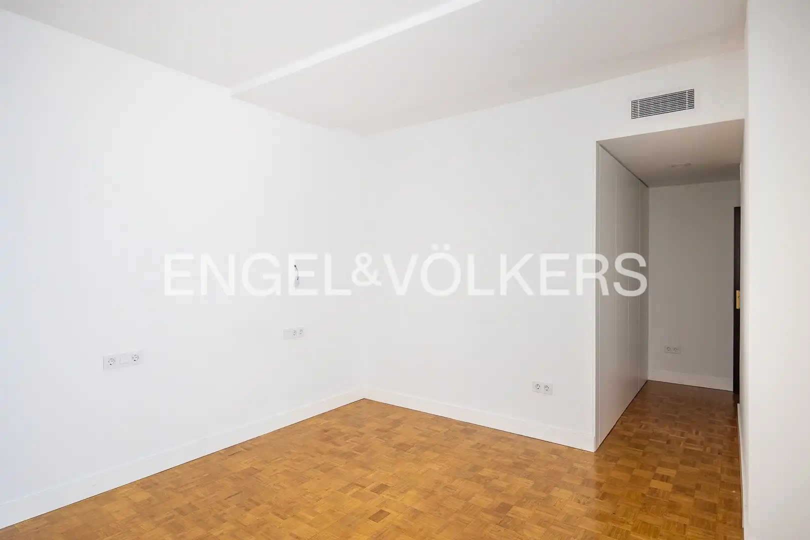 Piso con terraza en venta en Los Remedios, imagen 36