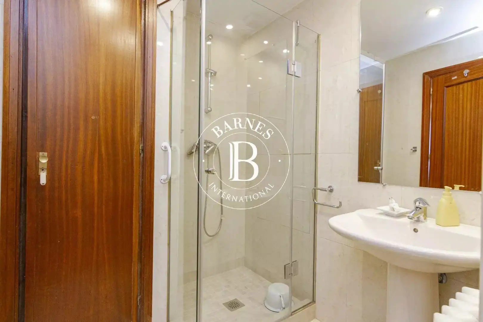 Baño de Ático en venta en Madrid con Aire acondicionado, Calefacción y Terraza