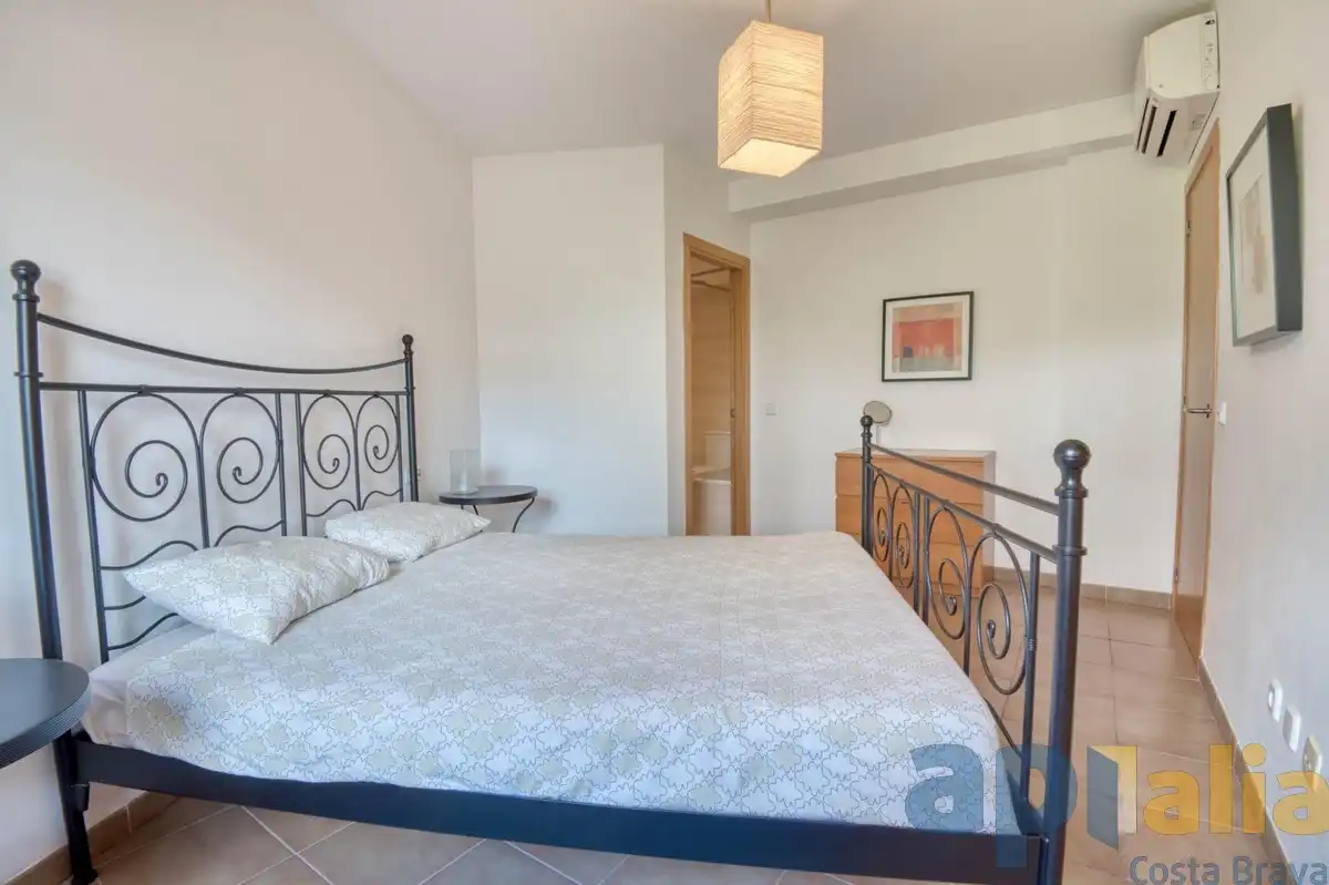 Bedroom of Attic for sale in Sant Feliu de Guíxols  with Terrace and Community pool