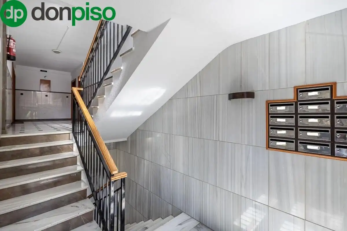 Flat for sale in Granada  with Heating and Balcony