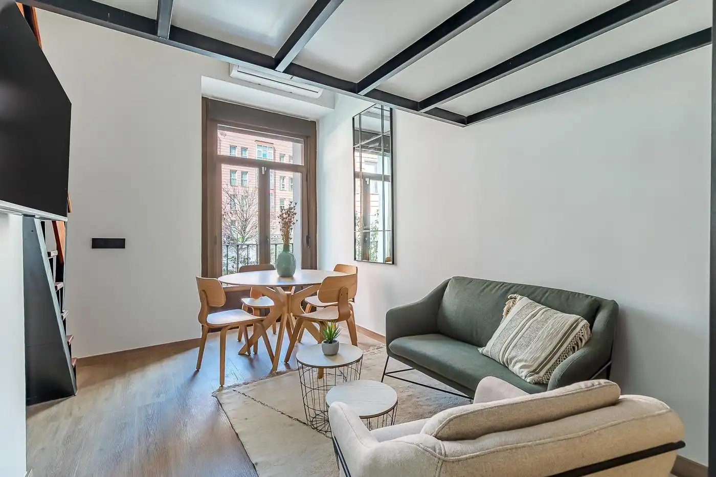 Sala de estar de Apartamento de alquiler en Madrid con Aire acondicionado, Calefacción y Amueblado