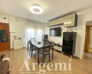 Sala d'estar de Àtic en venda en Palau-solità i Plegamans amb Aire condicionat, Calefacció i Jardí privat