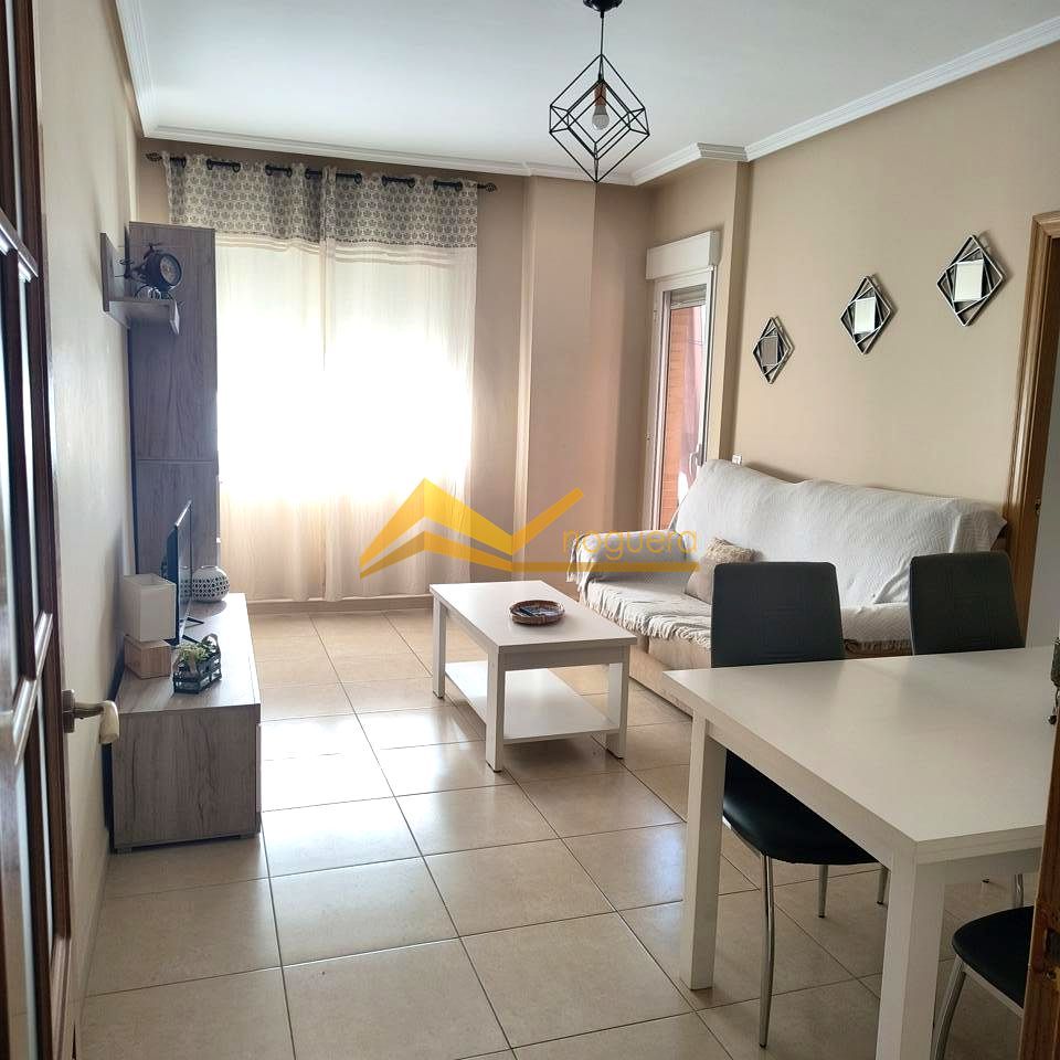 Sala d'estar de Pis en venda en Linares amb Terrassa i Moblat