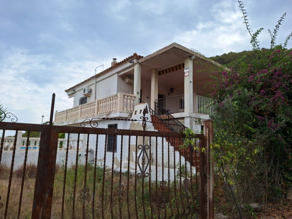 Exterior view of House or chalet for sale in Llaurí