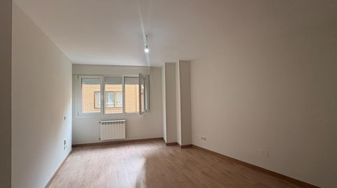Foto 3 de Apartament en venda a Soria, 15, Santa Catalina - Ferial, Aranda de Duero