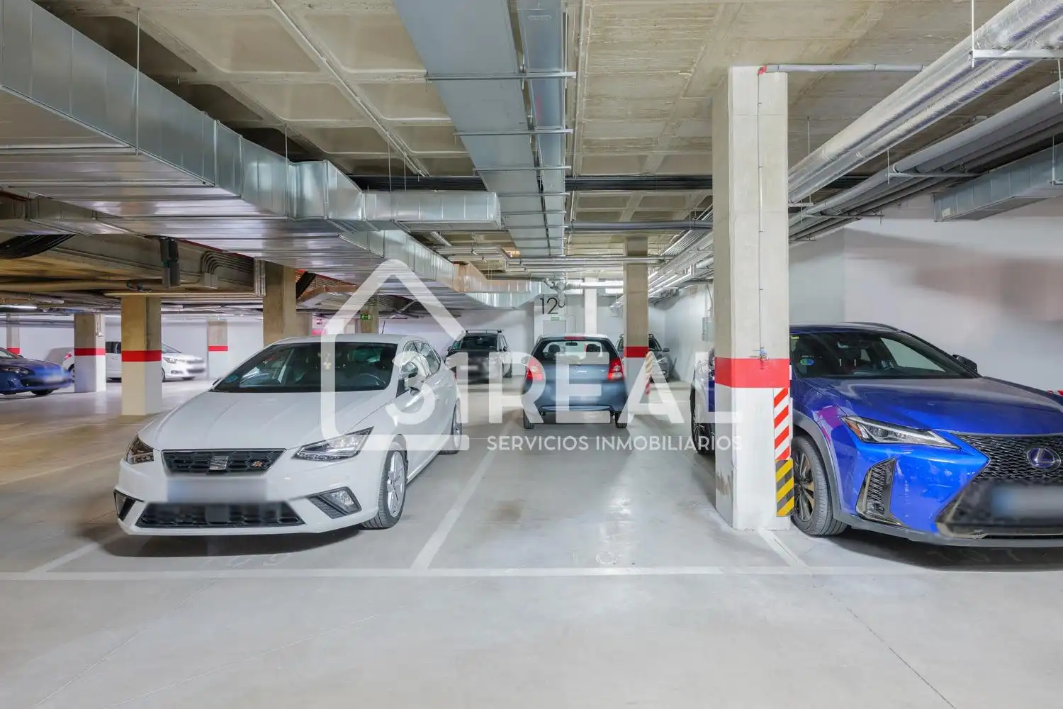 Parkplatz von Wohnung zum Verkauf in Madrid mit Heizung, Privatgarten und Gemeinschaftspool