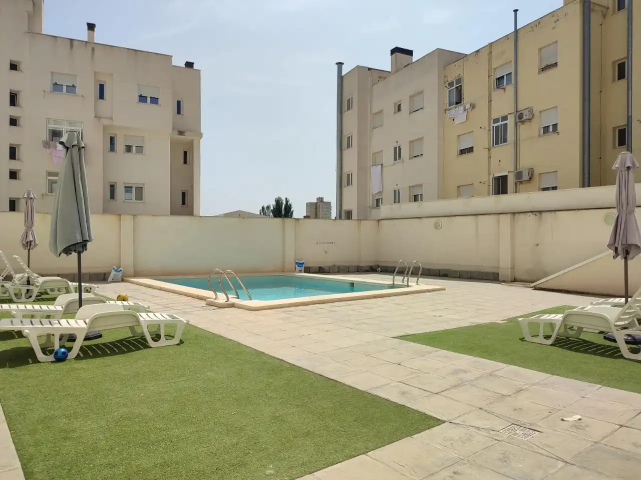 Pis amb piscina de lloguer a Alto de los Molinos