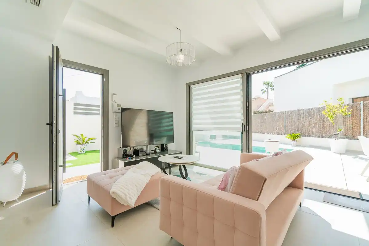Villa mit Terrasse zum Verkauf in San Miguel de Salinas, imagen 4
