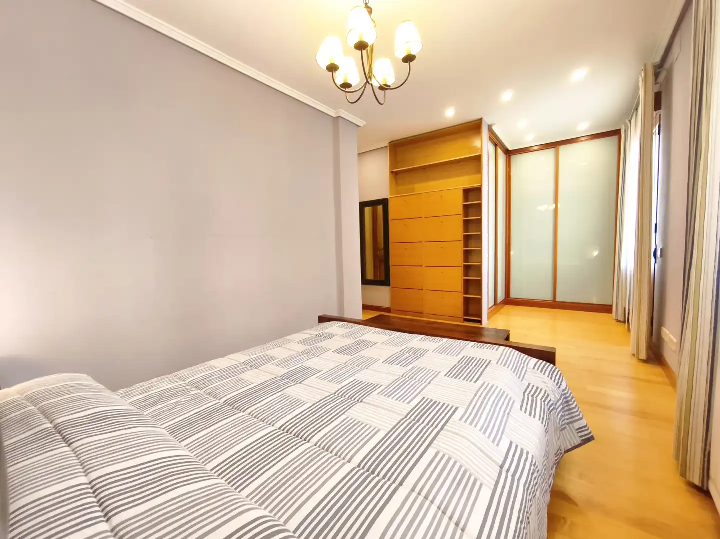 Habitación de Piso en venta en  Logroño con Calefacción y Terraza