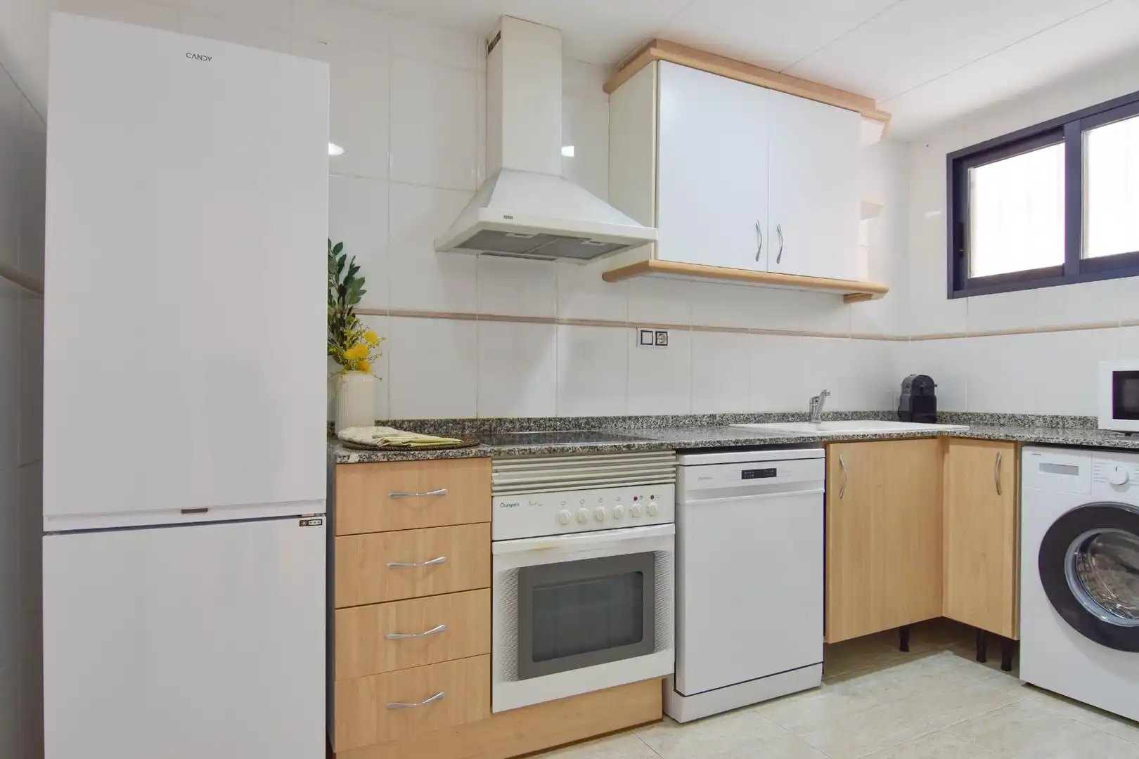 Cocina de Piso de alquiler en Puçol con Aire acondicionado, Jardín privado y Terraza