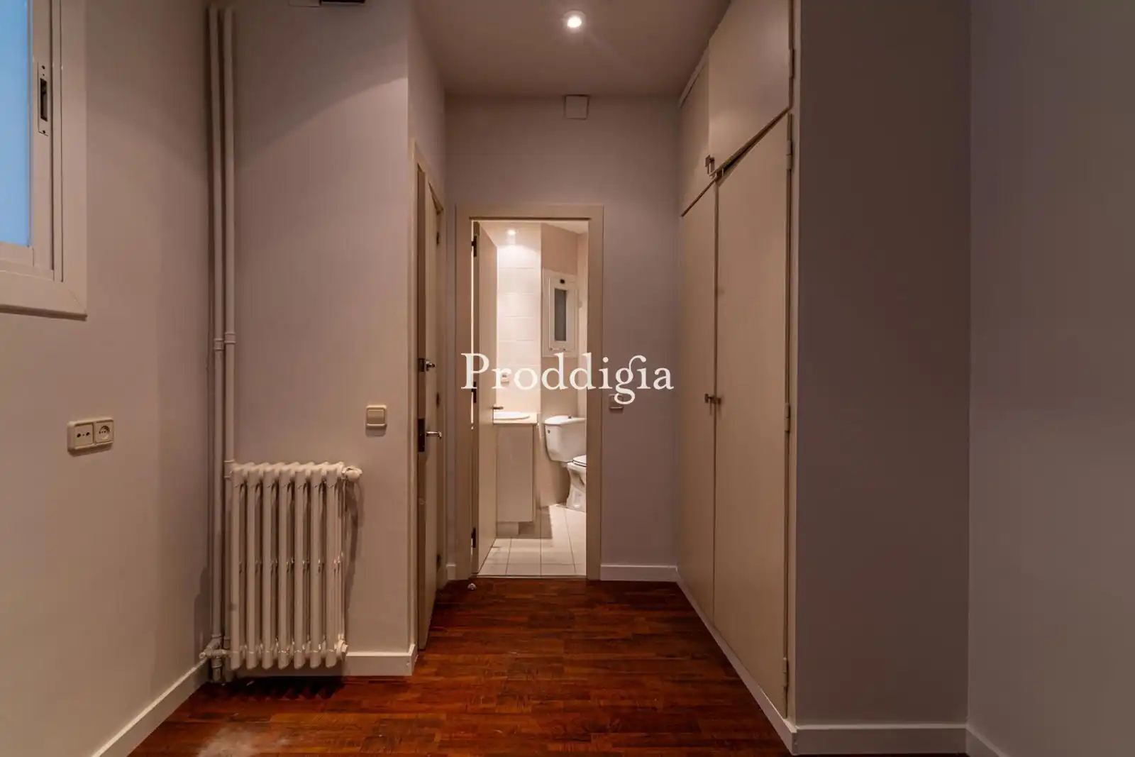 Flat for rent in Barcelona  with Air Conditioner, Heating and Terrace