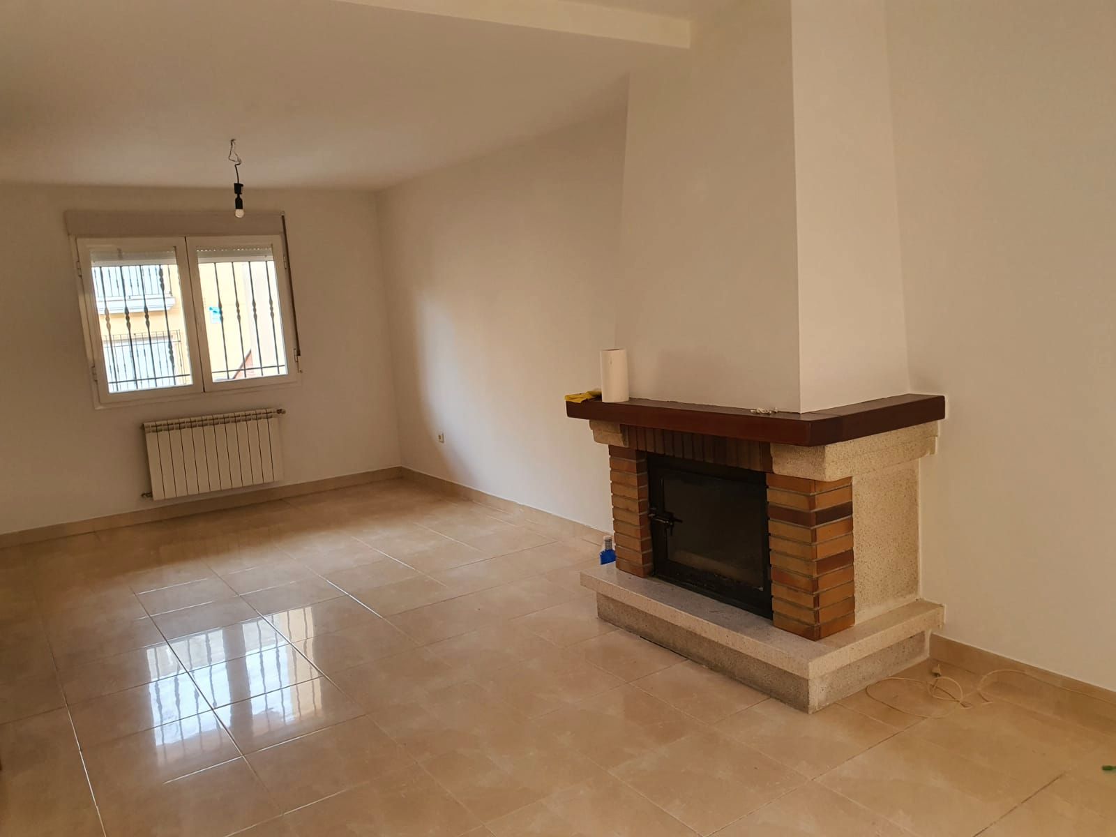 Sala d'estar de Casa o xalet en venda en Bascuñana de San Pedro amb Calefacció