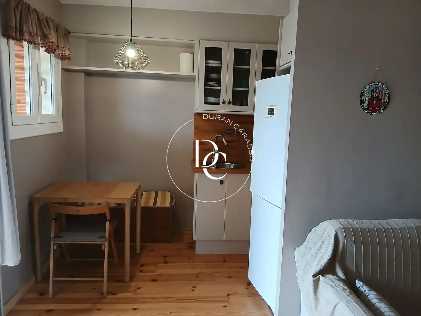 Küche von Wohnung zum Verkauf in Alp mit Heizung, Privatgarten und Terrasse