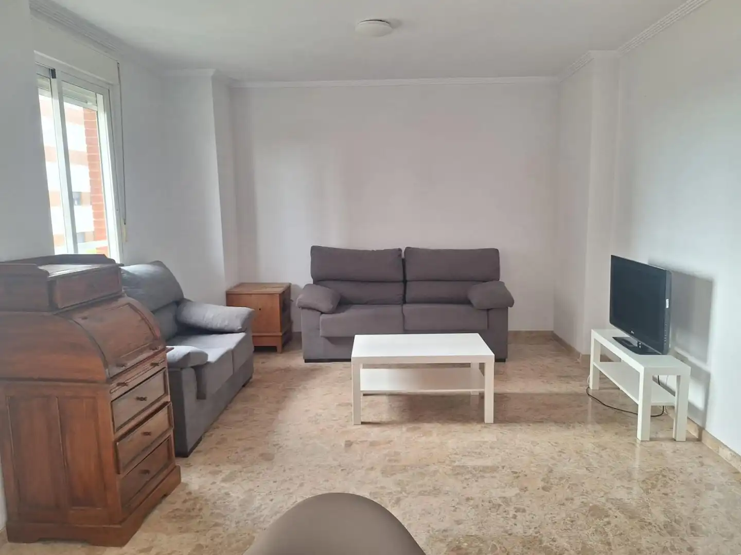 Sala d'estar de Pis de lloguer en Murcia amb Aire condicionat, Moblat i Balcó
