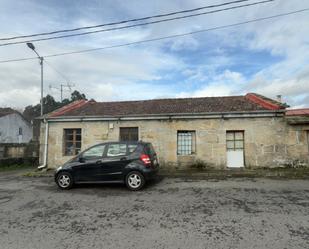 Vista exterior de Casa o xalet en venda en Maside amb Jardí privat