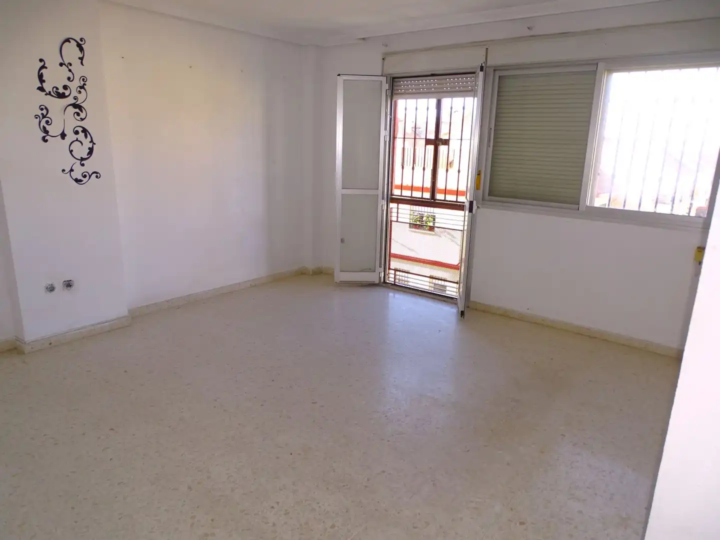 Dormitori de Pis en venda en Dos Hermanas amb Aire condicionat, Calefacció i Terrassa