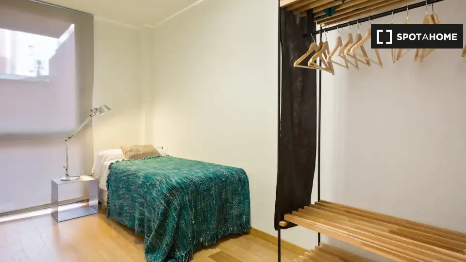 Appartamento con terrazza in affitto a Eixample, imagen 5