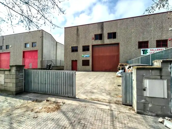 Außenansicht von Fabrikhallen zur Miete in Santa Eulàlia de Ronçana