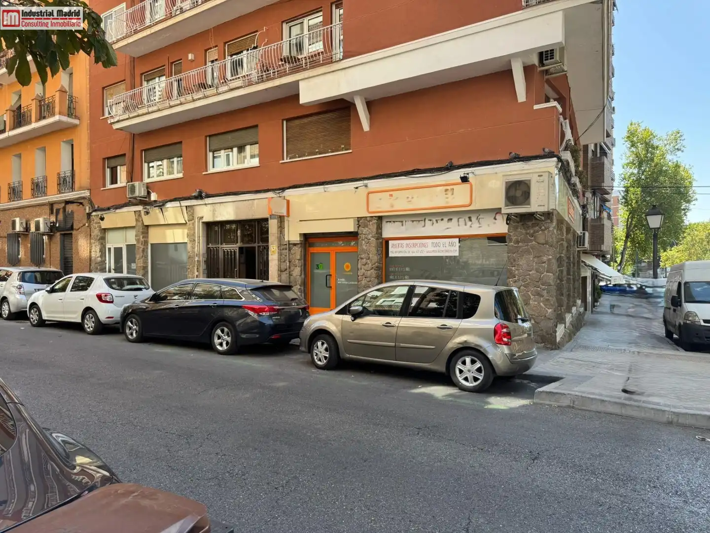 Vista exterior de Local de alquiler en Madrid