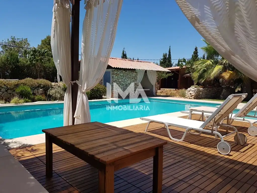 Chalet con piscina en venta en Montealegre, imagen 8