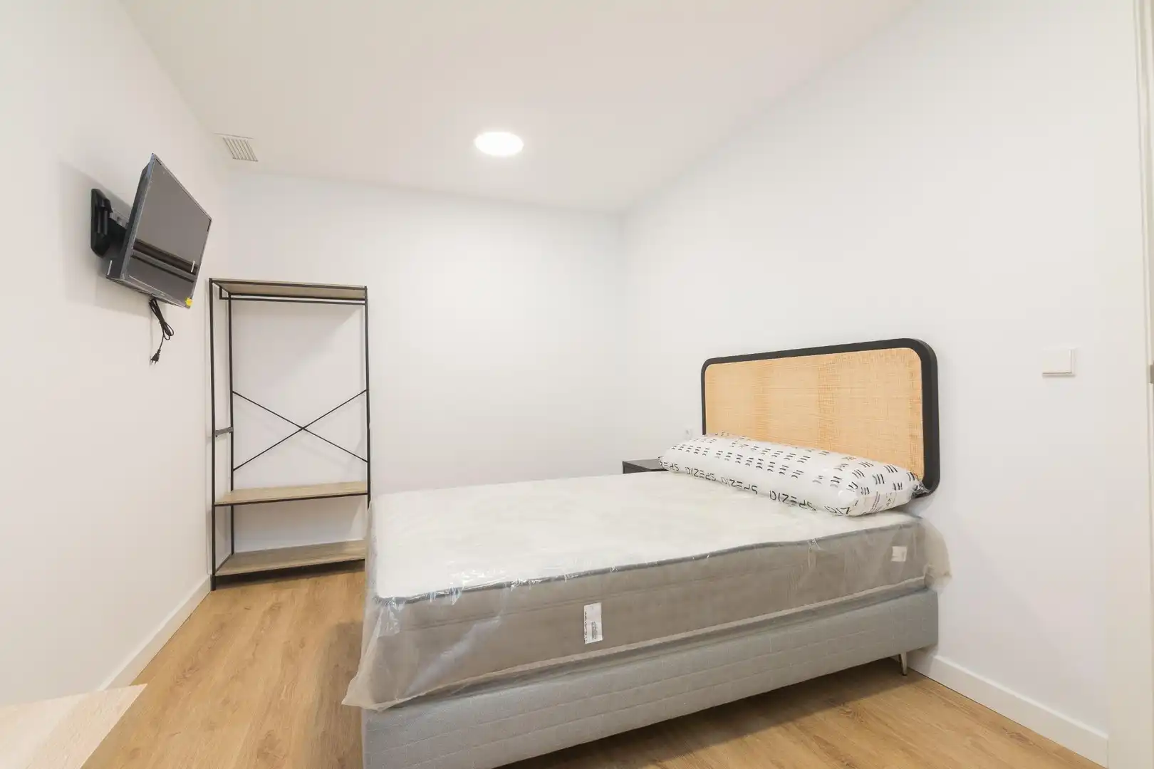 Schlafzimmer von Wohnung zur untervermieten in Elche / Elx mit Möbliert und Balkon