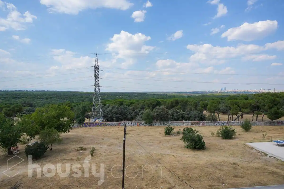 Flat for sale in Madrid  with Air Conditioner, Heating and Storage room