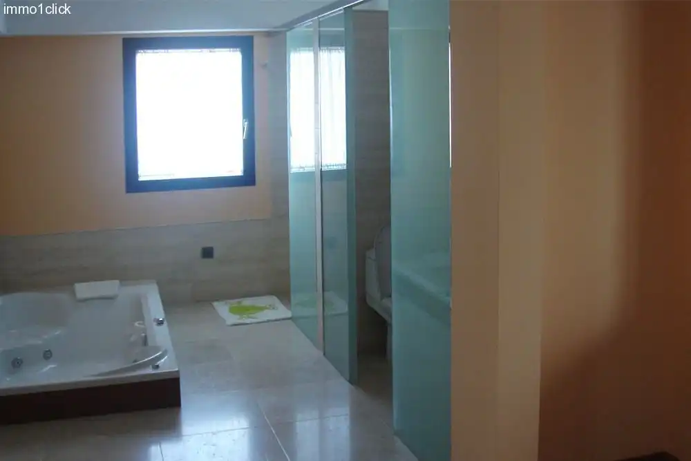Bany de Casa o xalet en venda en Albolote