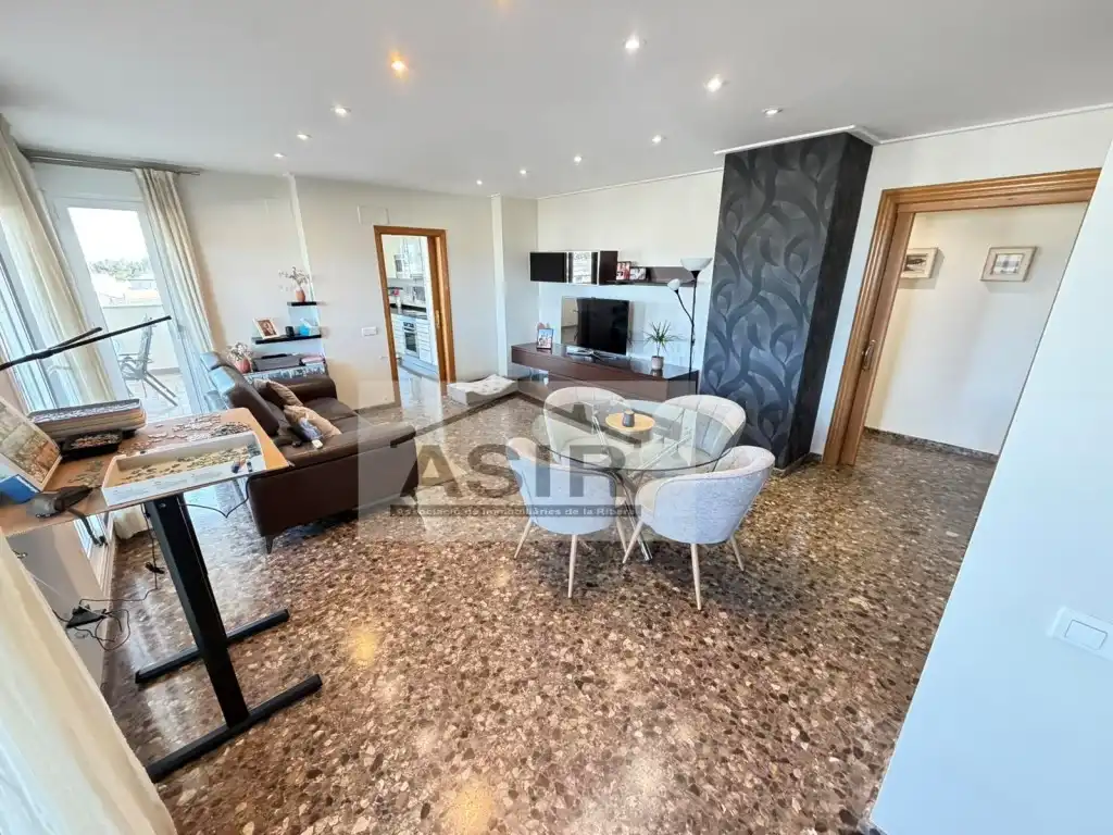 Sala de estar de Ático en venta en L'Alcúdia con Aire acondicionado