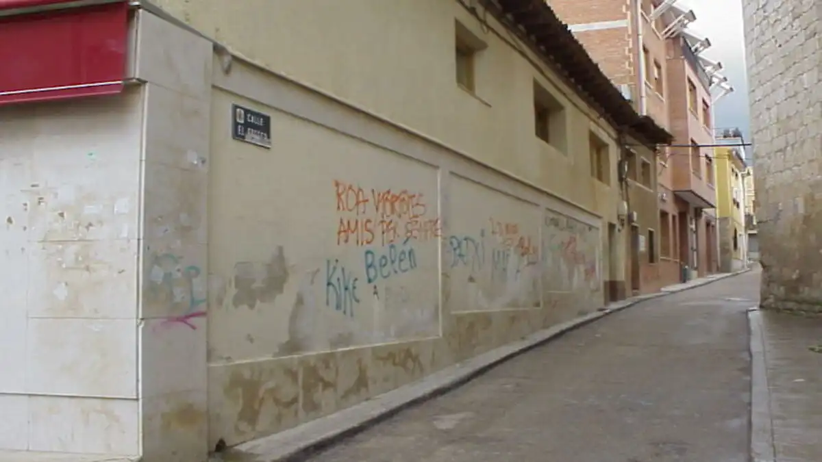 Vista exterior de Local en venta en Roa
