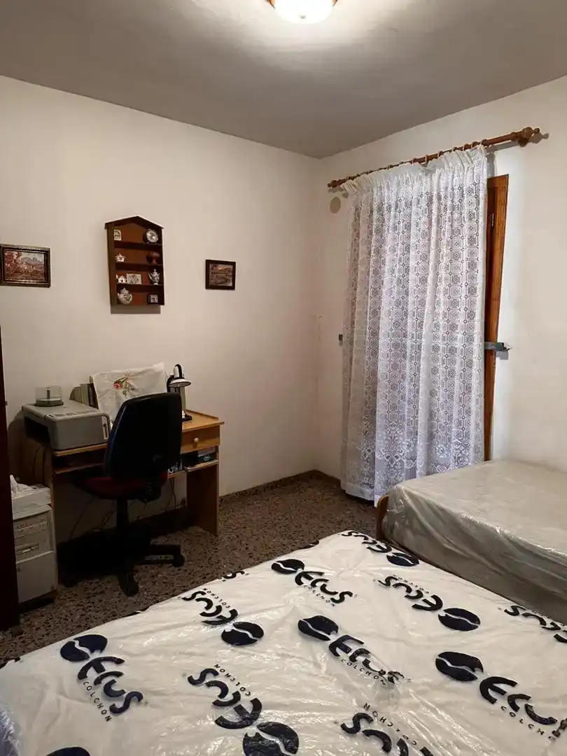 Dormitori de Casa adosada en venda en Ayódar amb Moblat i Balcó