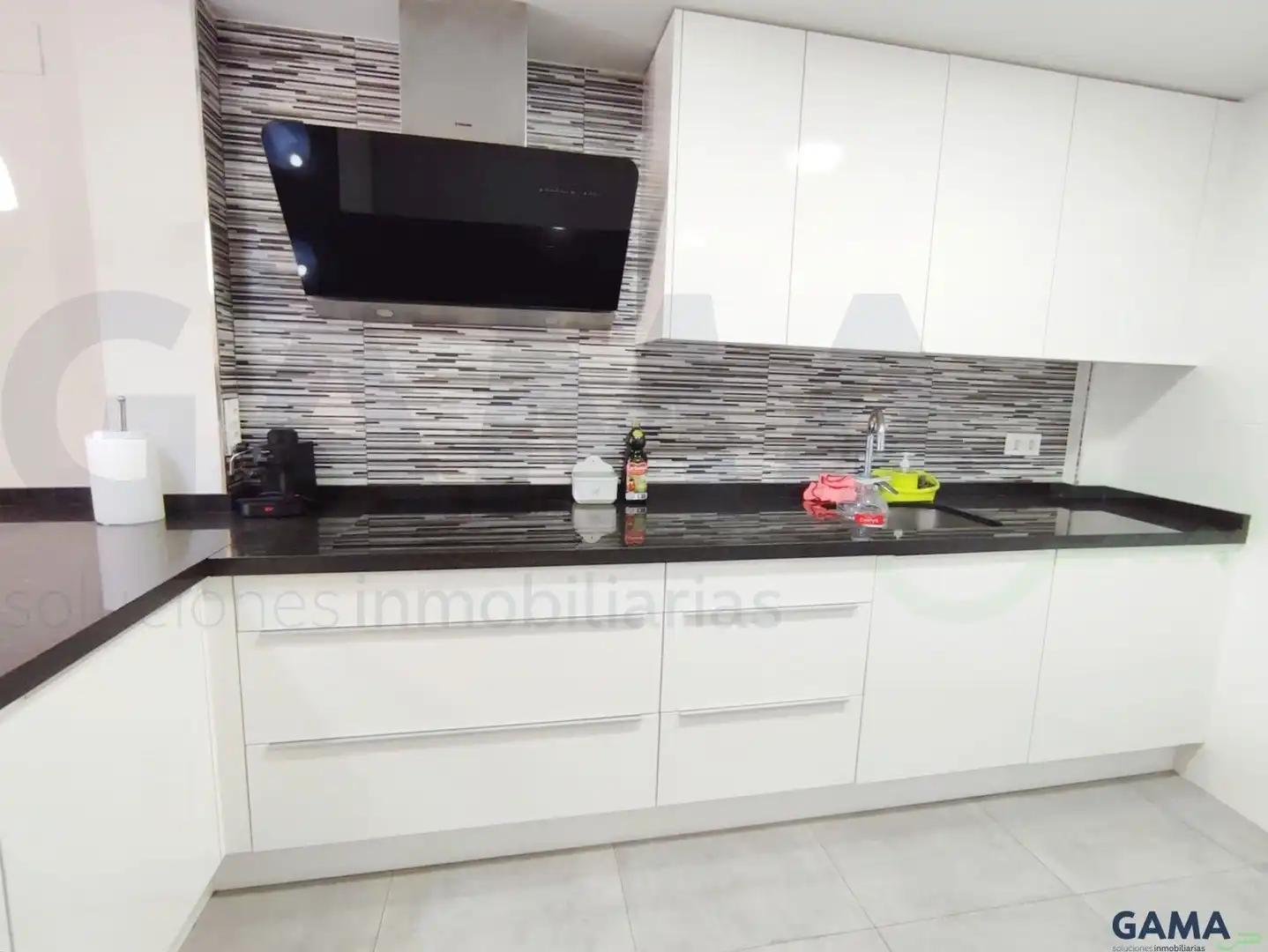 Cuina de Apartament de lloguer en Alzira amb Aire condicionat i Moblat