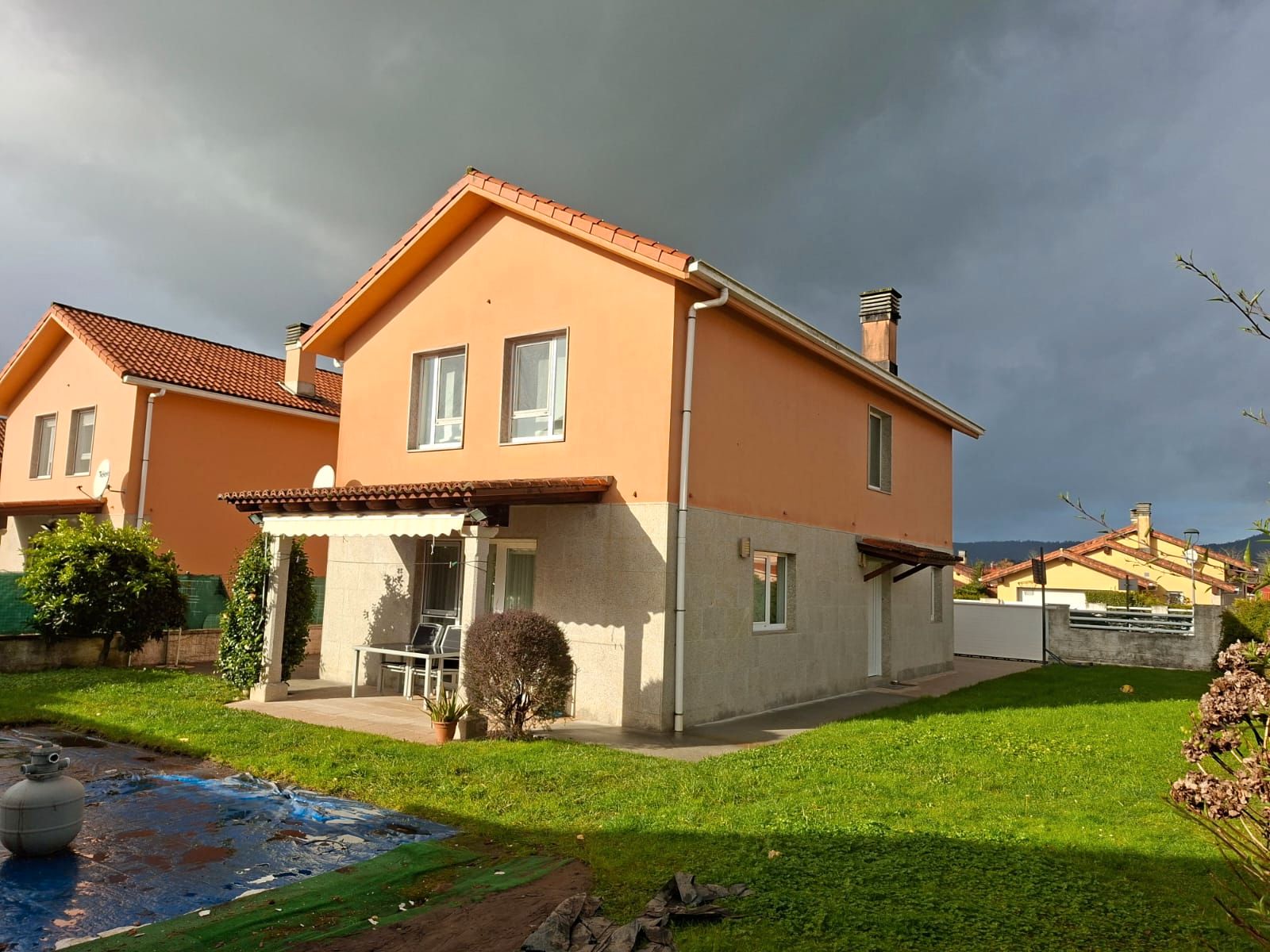 Exterior view of House or chalet for sale in Ames  with Heating, Terrace and Furnished