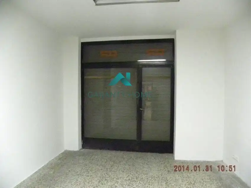 Local en venda en Zaragoza amb Aire condicionat