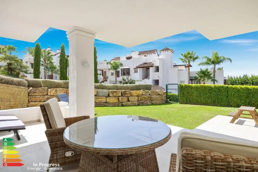 Wohnung mit Pool zum Verkauf in Nueva Andalucía