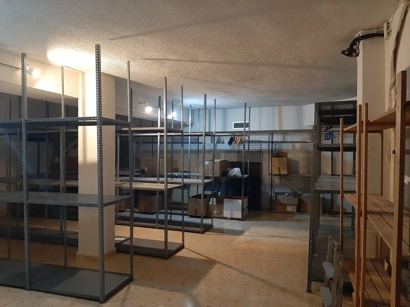 Local comercial de lloguer a Estación - Parque O'Donnell, imagen 19