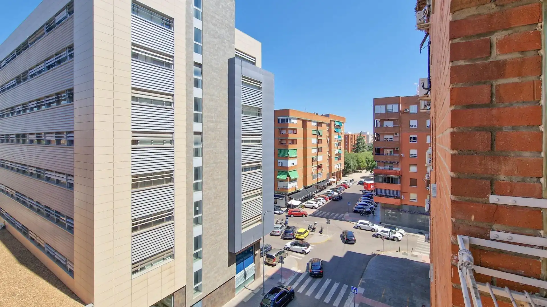 Außenansicht von Wohnung zur Miete in Badajoz mit Möbliert und Balkon