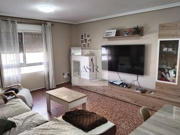 Wohnung mit Aufzug zum Verkauf in Casc Urbà