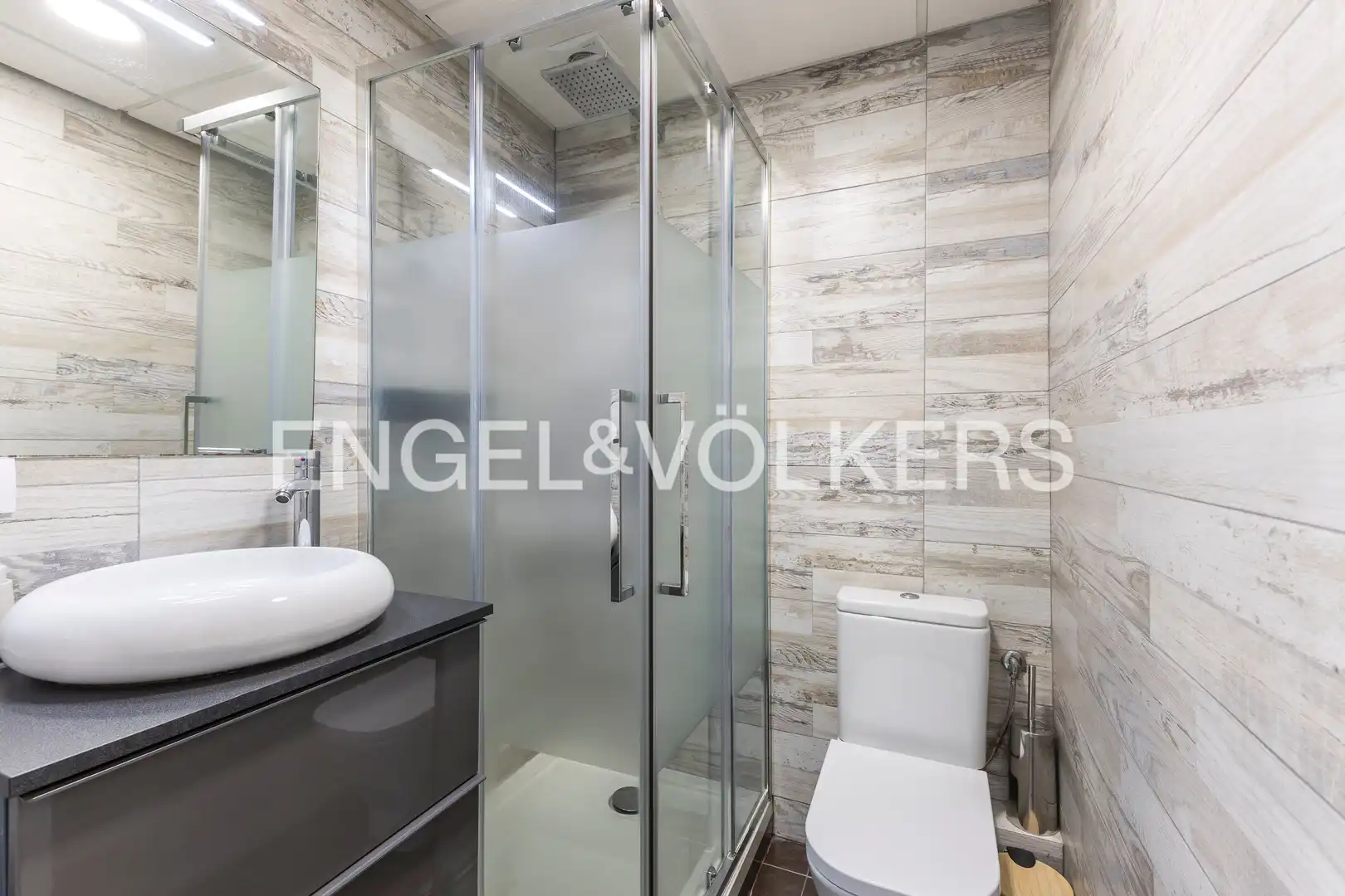Baño de Piso en venta en Madrid con Aire acondicionado y Calefacción