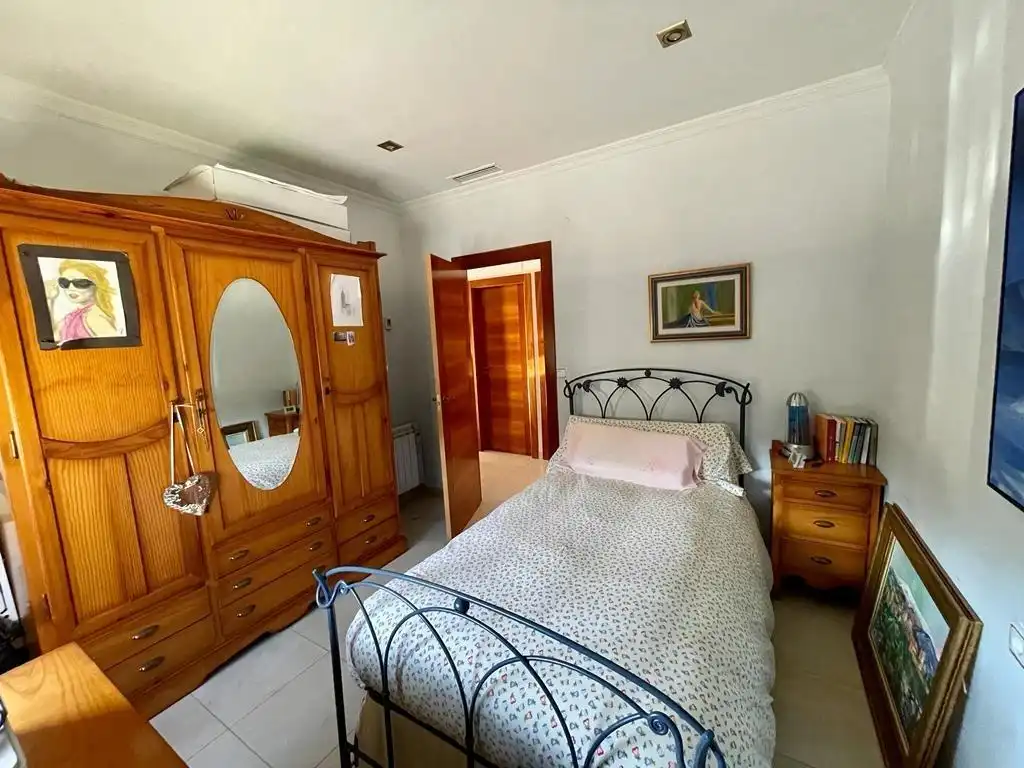 Dormitori de Casa o xalet en venda en Albatera amb Aire condicionat, Calefacció i Jardí privat