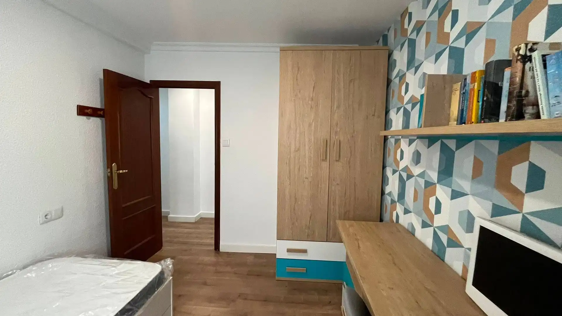 Room in Carrer Mare de Deu dels desamparats, Centro